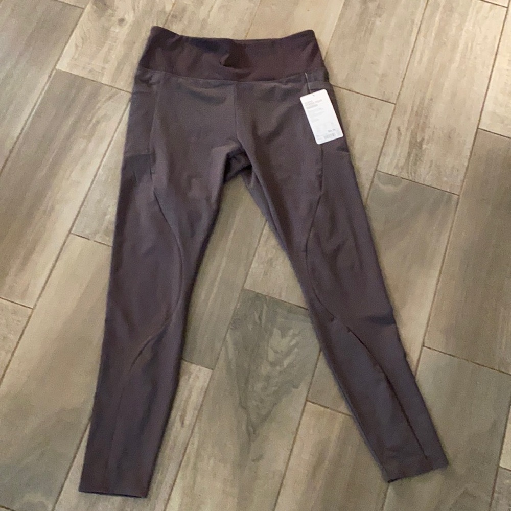 Athleta Quest Hybrid Tight BNWT